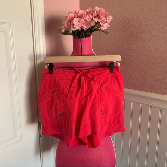 Athleta size 4 Cargo Shorts EUC in Red, Drawstring Waist - Picture 1 of 8